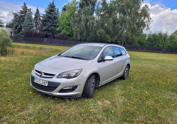 Opel Astra cena 23700 przebieg: 242000, rok produkcji 2012 z Warszawa małe 37